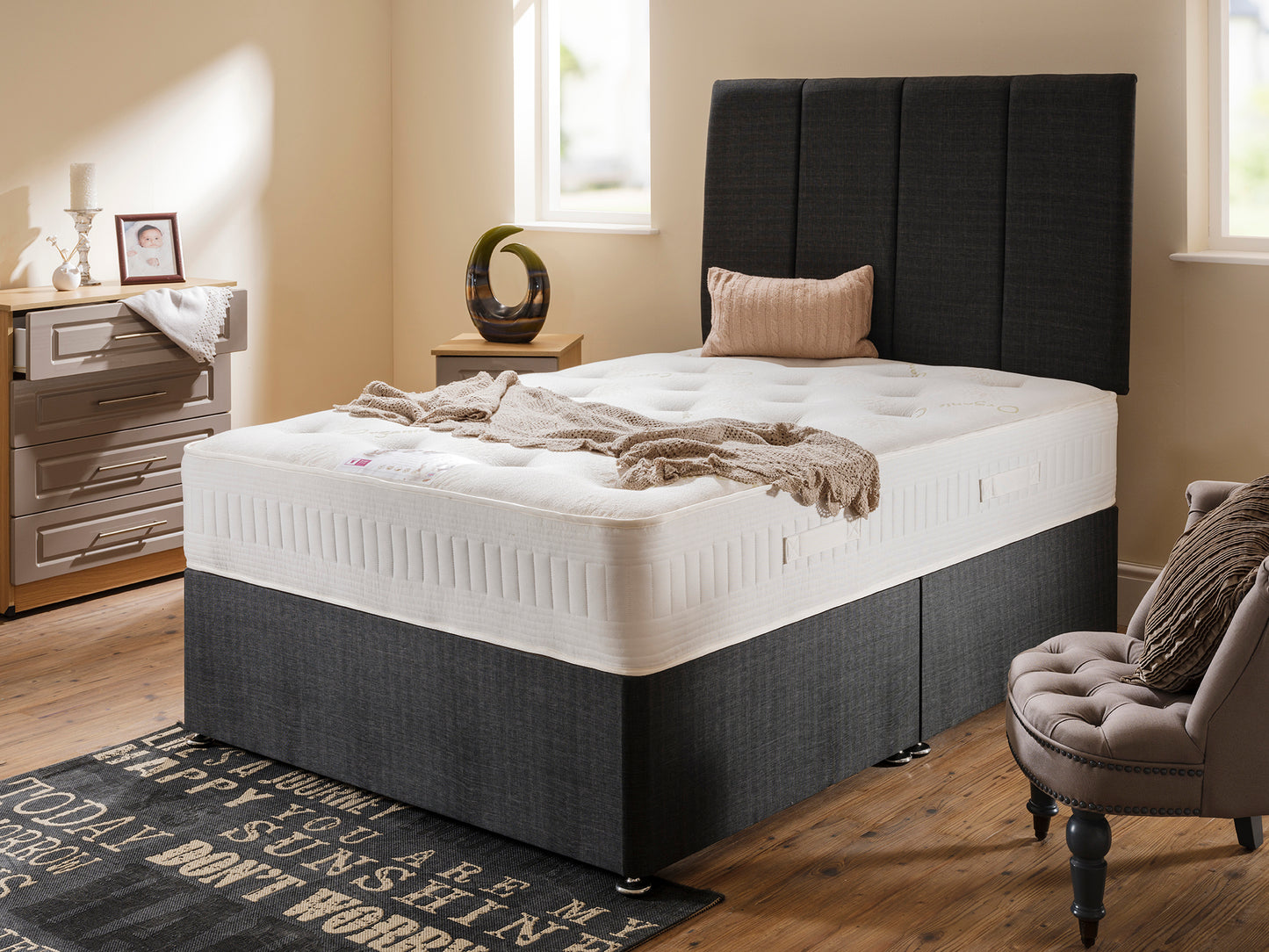 Organic cotton mattress with 2000 pocket springs and memory foam, by Tender Sleep, in firm style
