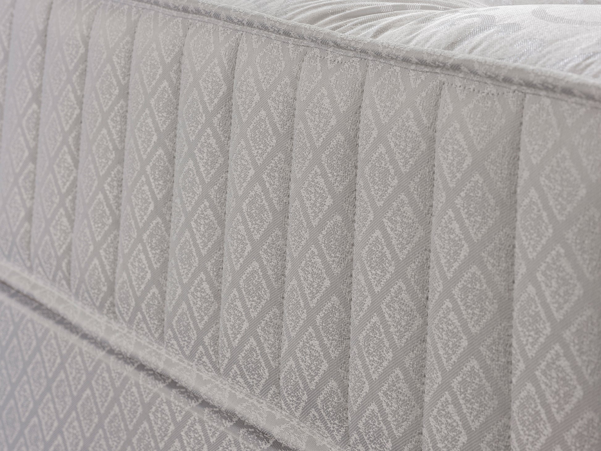 White damask tufted orthopaedic mattress with 12.5G springs by Tender Sleep, available in various sizes